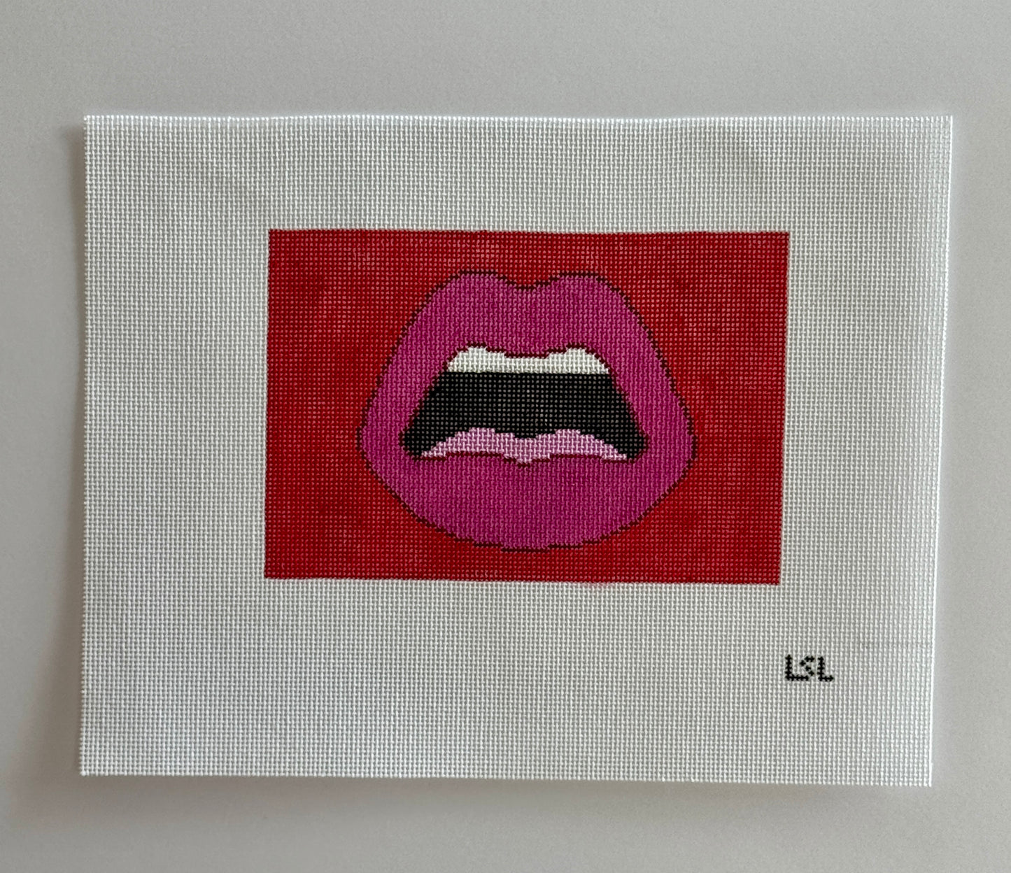 Lips Purse Insert