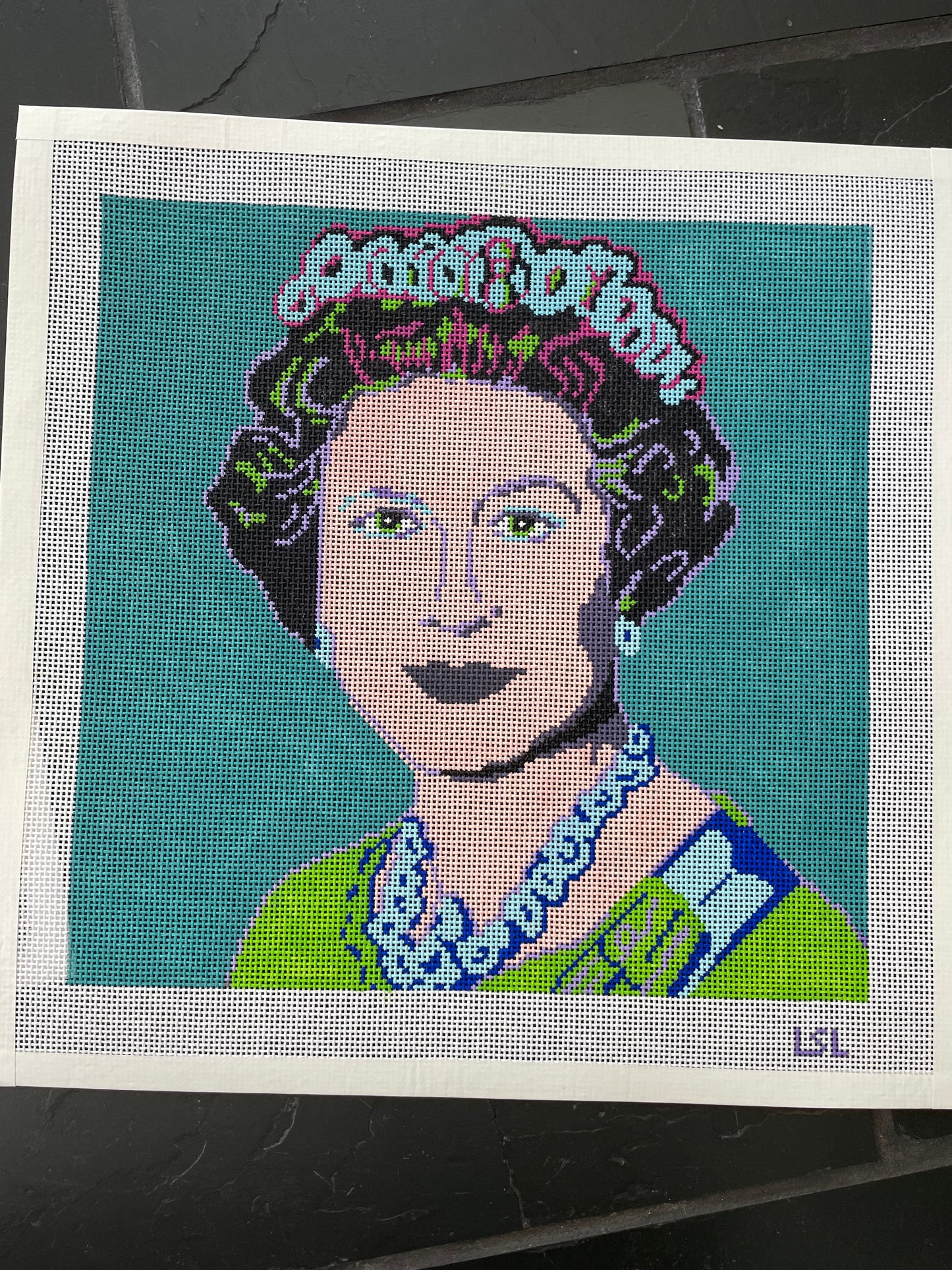 Queen Pillow :: Pre-Order